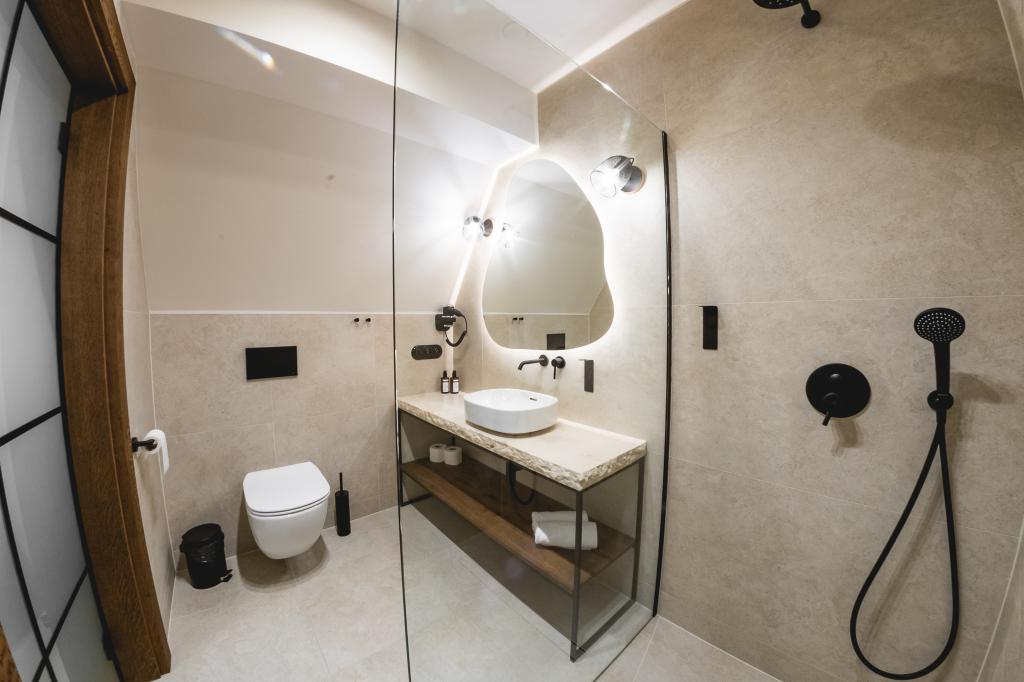 Dwr Bogucin Hotel & Restauracja