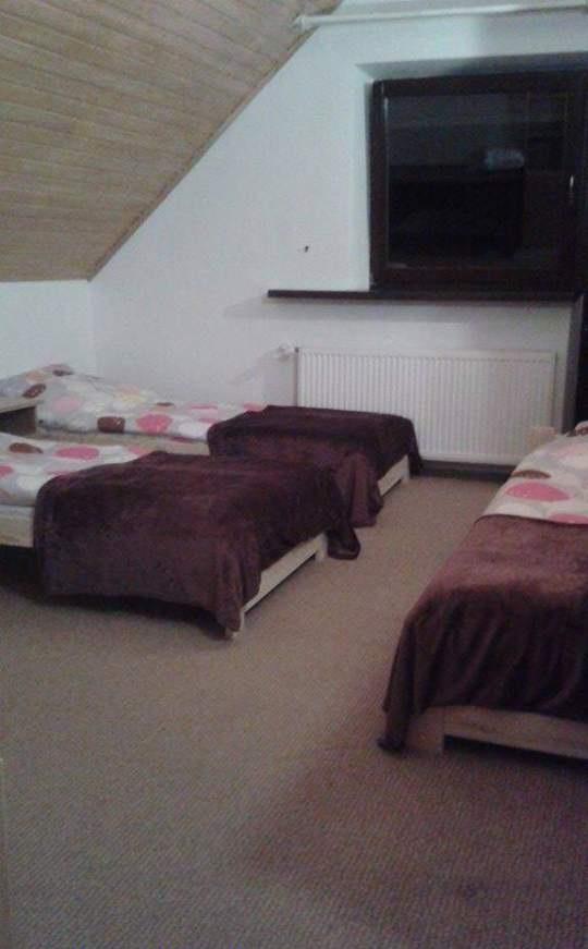 NOCLEGI PRACOWNICZE U RENI