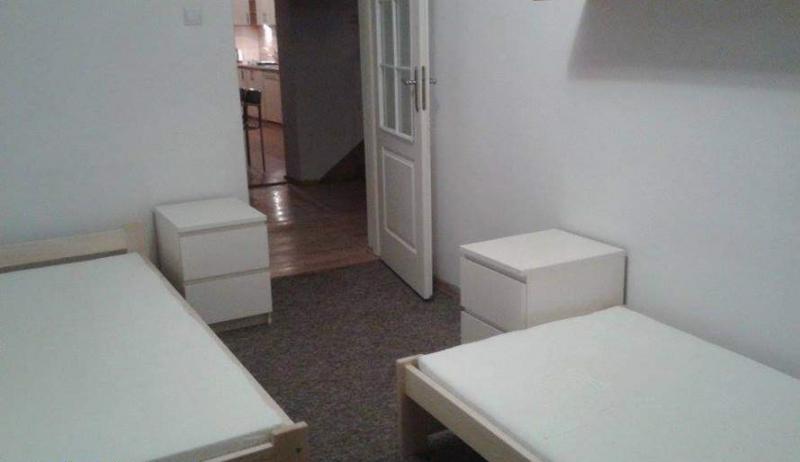 NOCLEGI PRACOWNICZE U RENI
