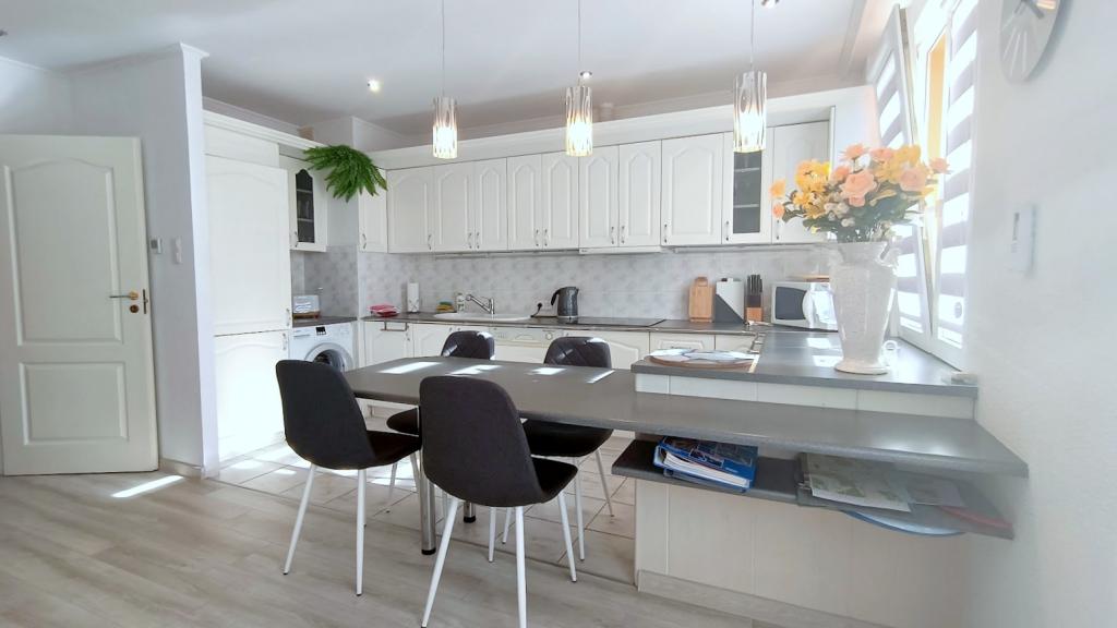 STAR.Apartamenty. Domki. Pokoje.