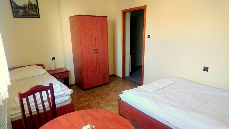 Hostel Ave agiewniki