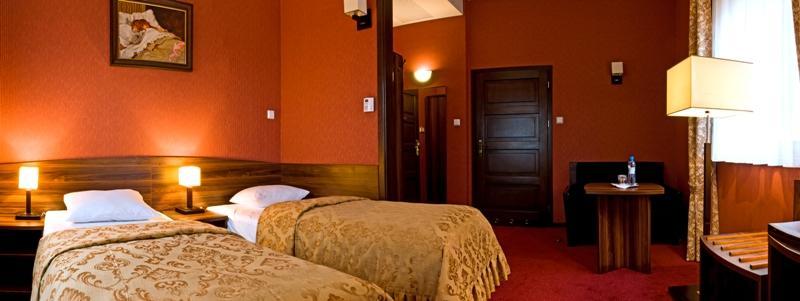 Hotel i Restauracja Dworski