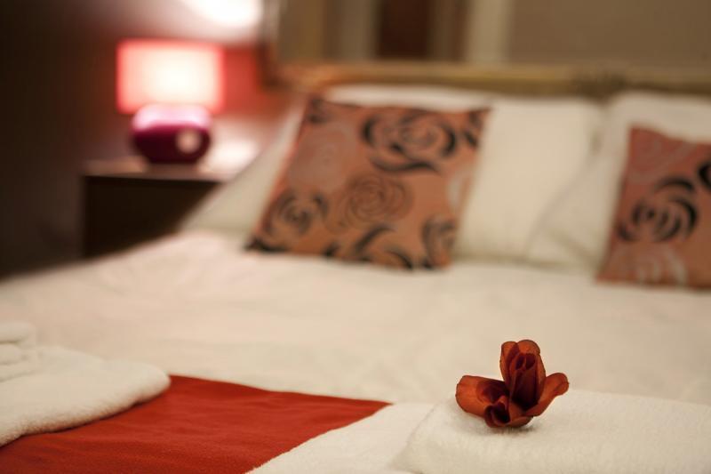 Red Rose