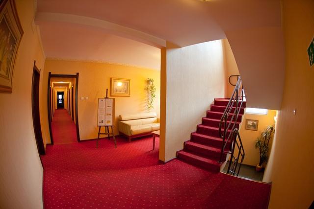 Hotel 3