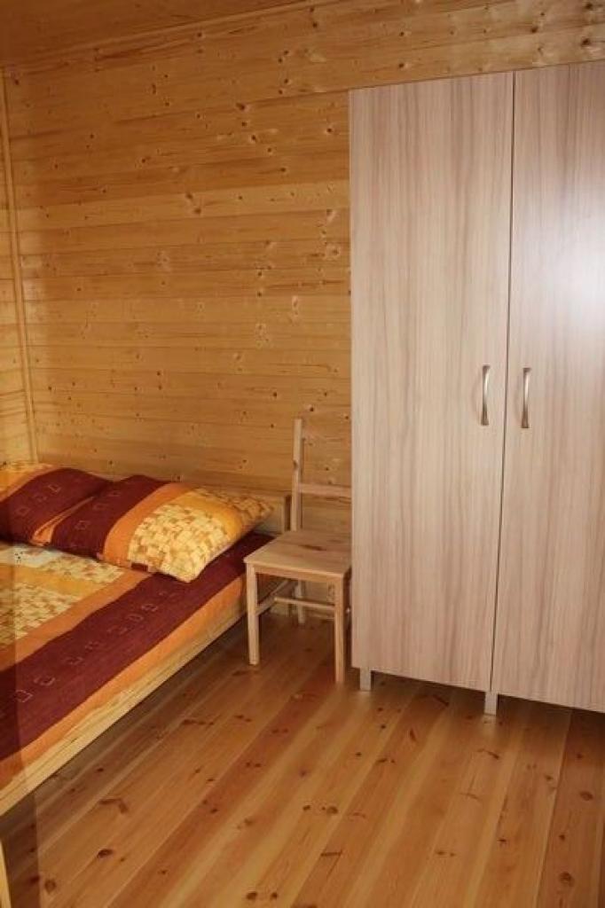 Drewniane domki pod Olivk