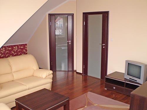 Domki, Apartamenty, Pokoje Bursztynek