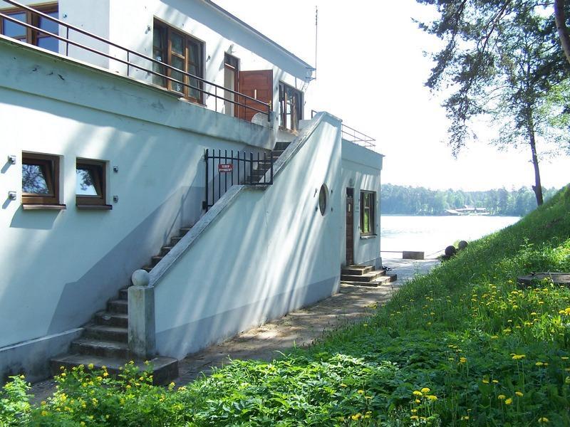 Biay Domek Augustw