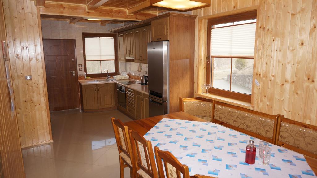 Domki caoroczny i pokoje nad jeziorem Boksze na Suwalszczynie