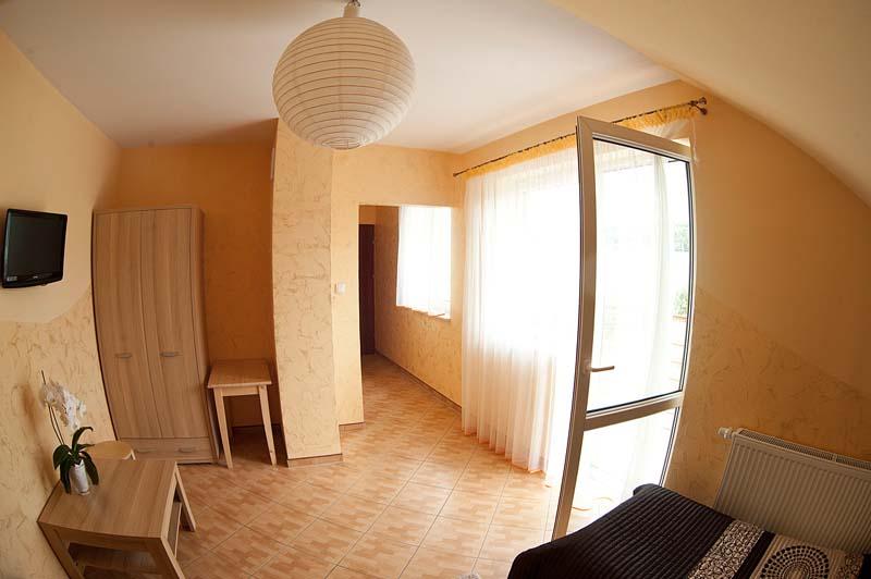 Hotel & Restauracja Okrglak