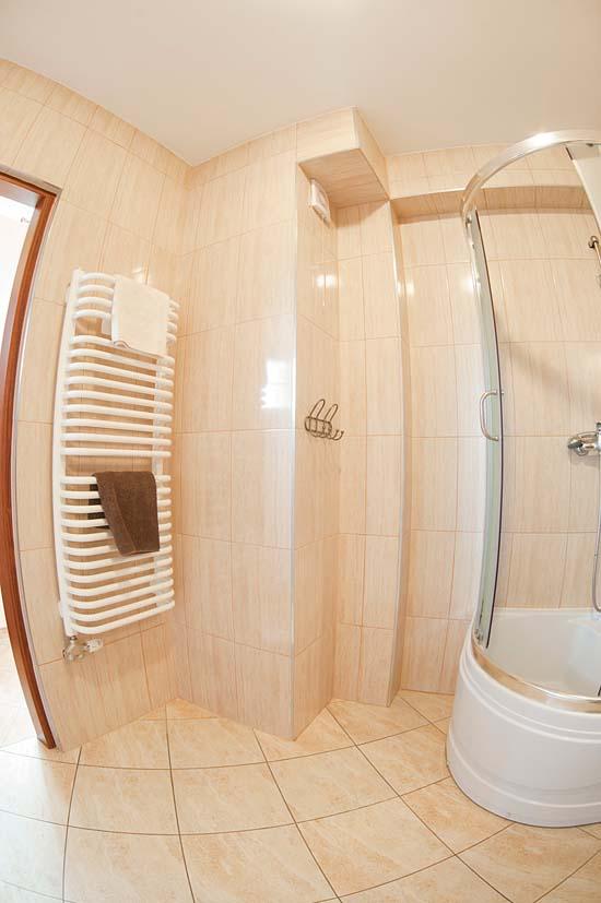 Hotel & Restauracja Okrglak